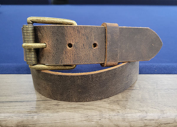 Hank full grain leather belt in brown water buffalo, antique brass roller buckle