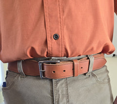 The Duke bridle leather CCW belt worn with khakis, buckle detail